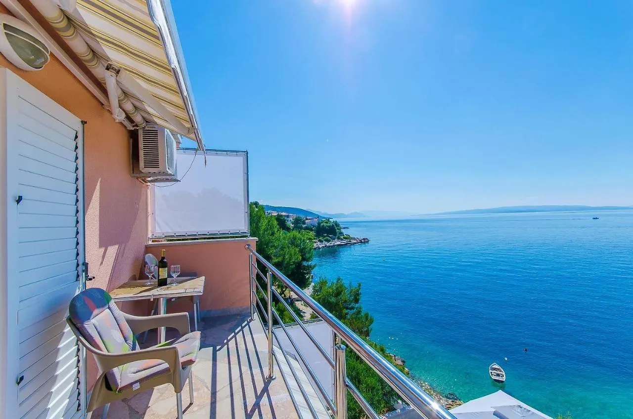 Apartments Nives Trogir