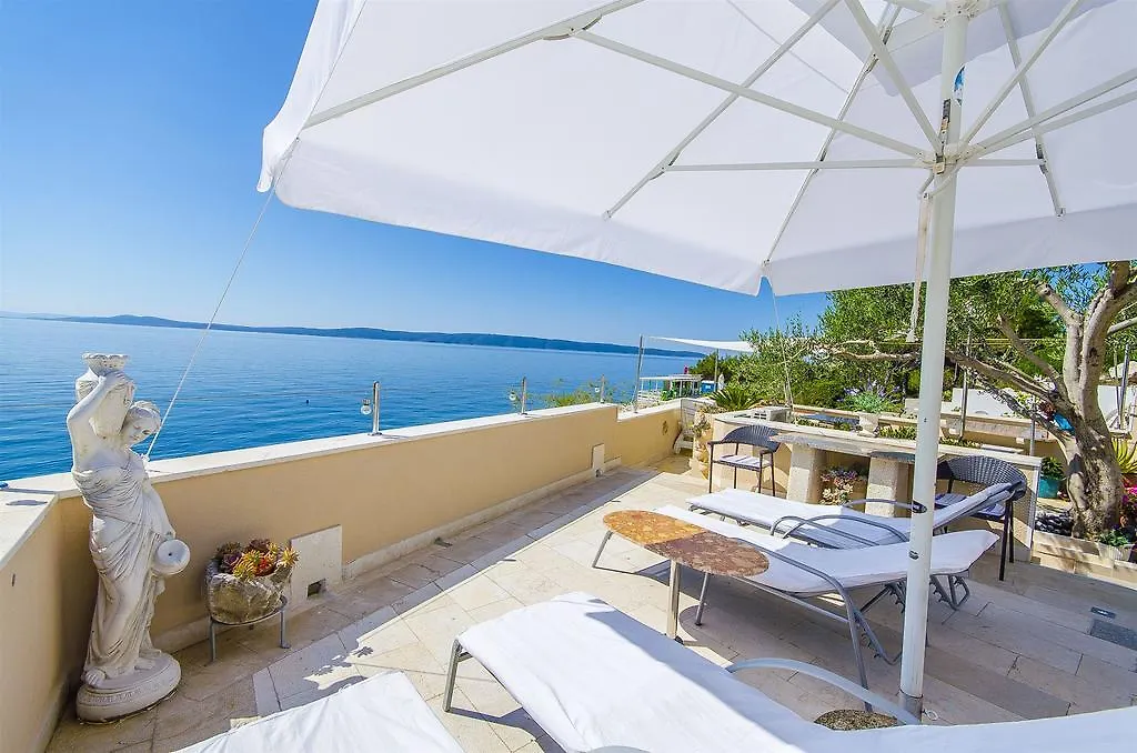 Apartments Nives Trogir